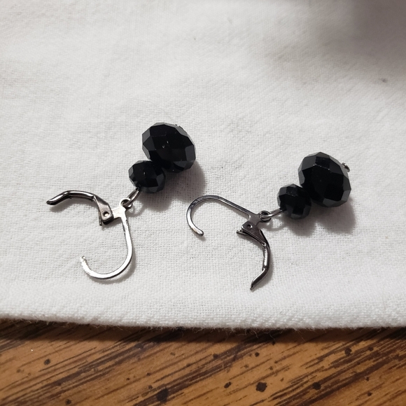 Gorgeous Black, Clear, and White Beaded Silvertone Necklace with Earrings - Picture 8 of 8